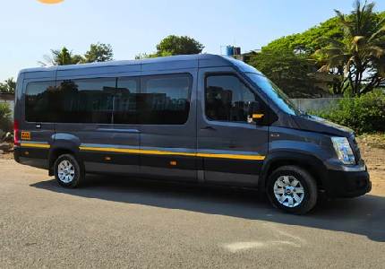Urbania 17 Seater