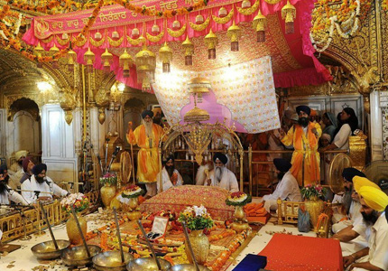 Amritsar to Gurudwaras Tour from Amritsar